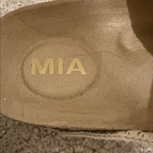 MIA Kids Leopard Buckle Sandals - Picture 2 of 4